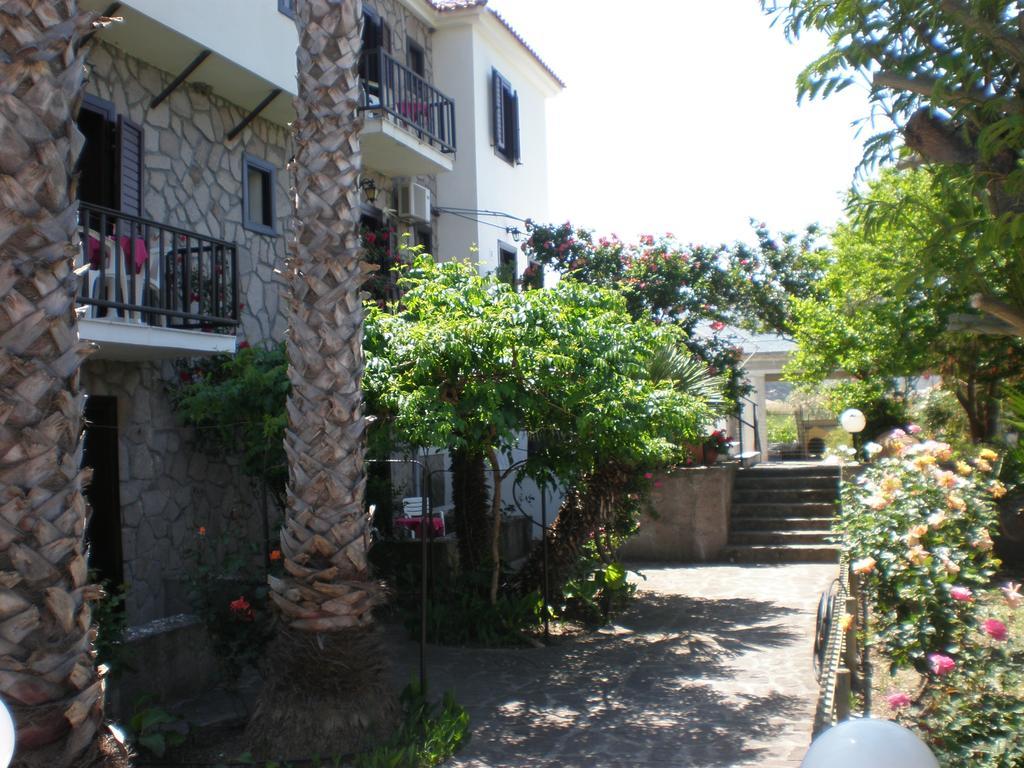 Islands Apartments Petra  Exterior photo